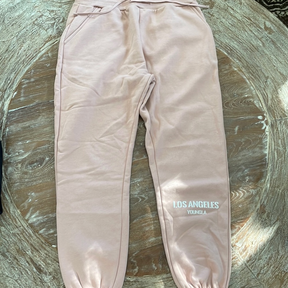 Young La joggers